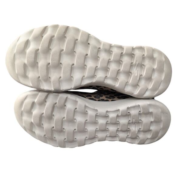 Skechers On-The-Go Joy Suede Ankle Boots “Snow Kitty” Leopard Sz 9 EUC - Picture 5 of 5